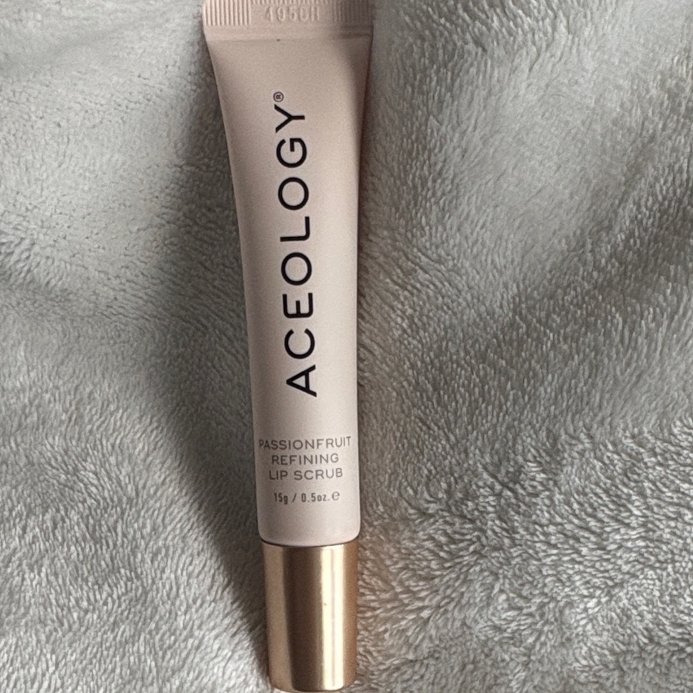 Aceology Passionfruit Refining Lip Scrub